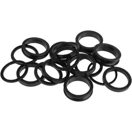 SRAM DUB spacers for bottom brackets, shown in CR1028 image, used in bike maintenance and installation.