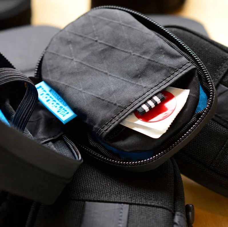 VéloColour Rocket Pocket Saddle Bag - All Sizes (25,35,45,45+) - Category One Cycles