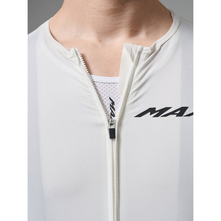 MAAP Pro Emerge short sleeve jersey in a close-up view of its lightweight cycling fabric and sleek design