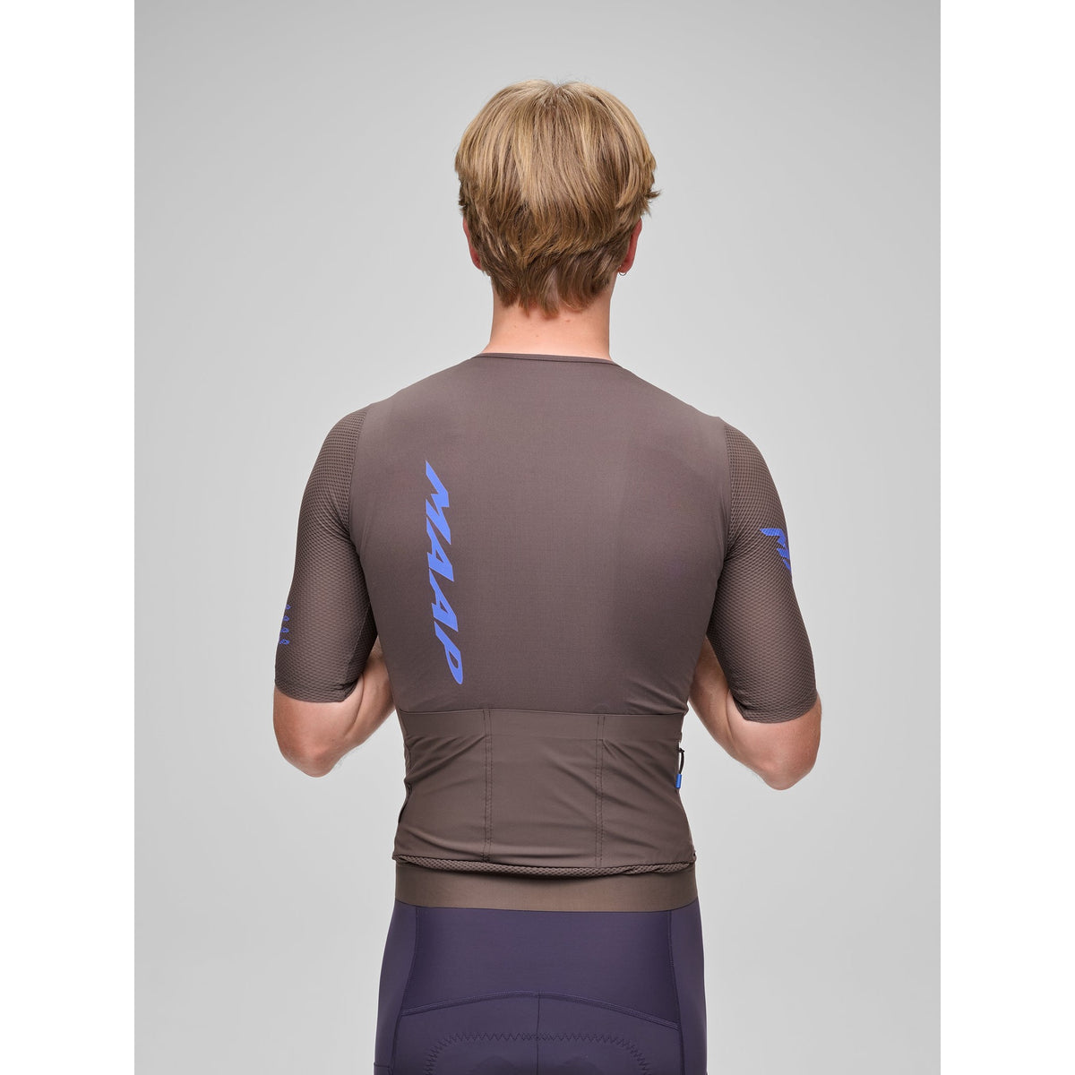 MAAP Pro Emerge short sleeve jersey in black with streamlined cycling fit and zip front